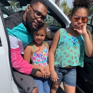 Meet your Posher, Max